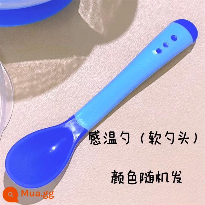 Thìa mềm cơm cho bé dán bình bú silicone cốc hút không chủ lực thực phẩm bộ đồ ăn bóp cho bé ăn bột gạo gạo dán hiện vật - Lấy thìa hâm nóng, màu sắc ngẫu nhiên