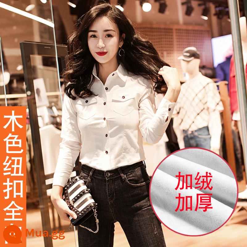 Áo sơ mi denim nữ phong cách thu đông dài tay cộng với nhung dày phong cách Hàn Quốc ôm sát thời trang áo sơ mi nữ thiết kế cảm giác thích hợp - Nút gỗ toàn màu trắng cộng với nhung