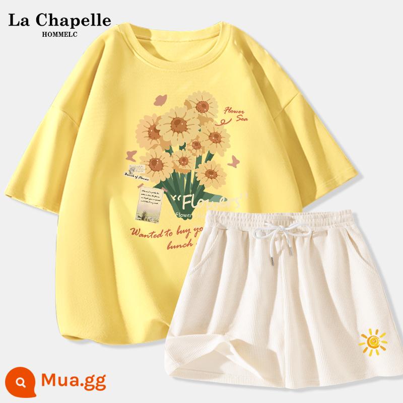 La Chapelle mùa hè bộ đồ thể thao phù hợp với nữ 2023 mùa hè mới học sinh cấp hai quần short thường ngày hai mảnh J - Vàng ngỗng (bó hoa nắng) + quần trắng sữa (quần chấm mùa hè phía trước bên trái)