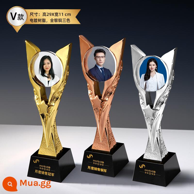 Crystal Trophy Màu sắc tùy chỉnh hình ảnh Championship Trophy Thiết kế sáng tạo Công ty sản xuất Huy chương nhân viên xuất sắc - Kiểu chữ V (vàng, bạc và đồng)