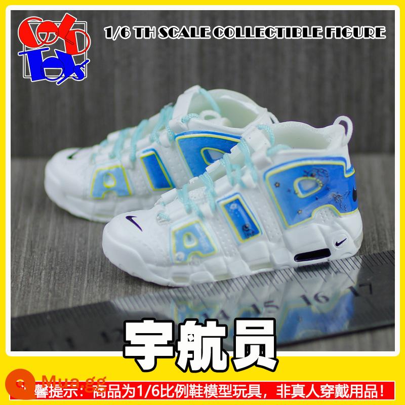 Hợp thời trang Handmade Sneakers Model Stereo Model Mini Shoes Pippen Series Trang trí quà tặng [Mẫu Zhongshan] - màu xanh lợt