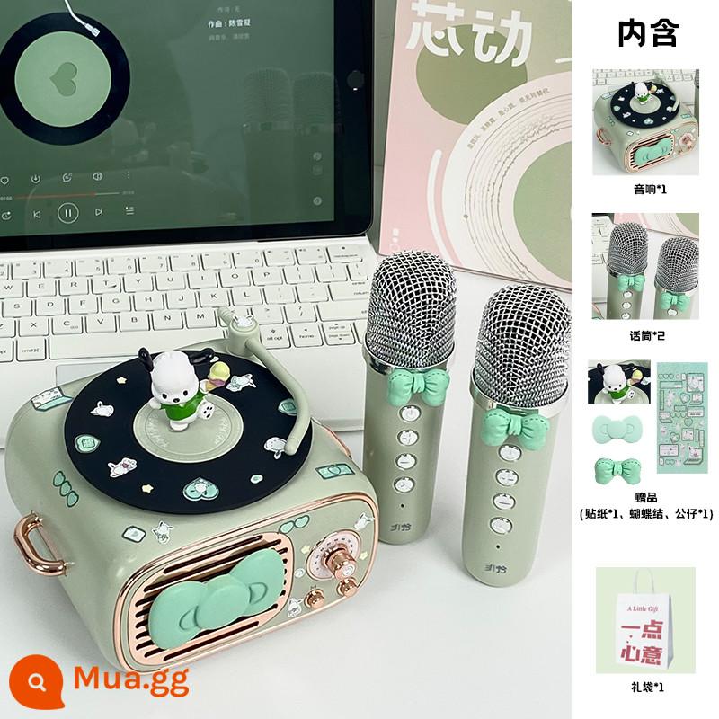 Đồng hồ báo thức ghi âm vinyl âm thanh cổ điển Đồng hồ báo thức Bluetooth micro karaoke không dây tại nhà làm quà tặng sinh nhật cho người bạn thân nhất của bạn - Chó Pacha [Sunny Green★Phiên bản lúa mì đôi] Búp bê + Nhãn dán + Nơ + Túi quà