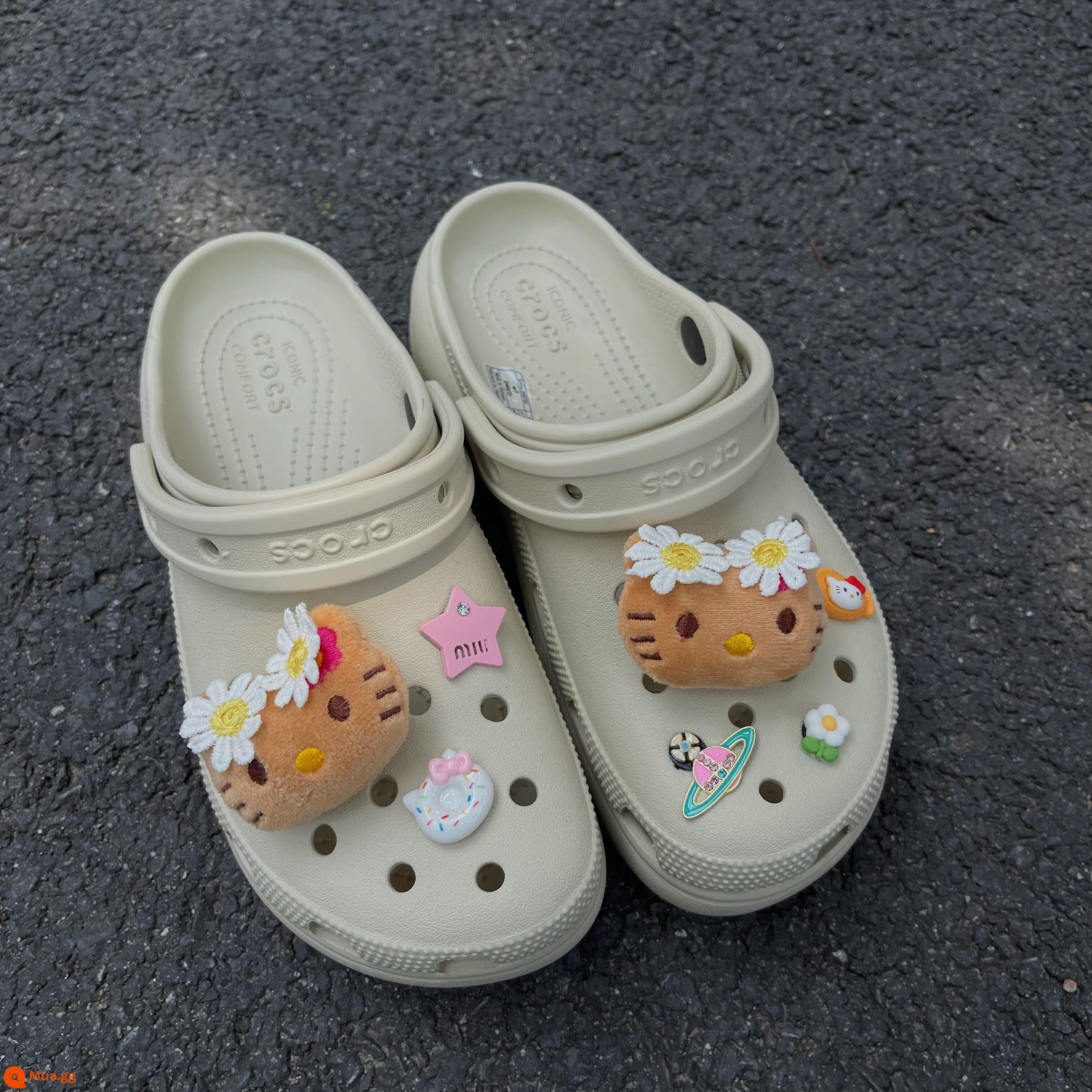 Giày Crocs hoa Hawaii KT mèo phụ kiện lỗ giày khóa CRORS Zhibi ngôi sao giày phụ kiện giày hoa sáng tạo tự làm - Khóa giày Daisy KT (bộ 7 chiếc) không kèm giày