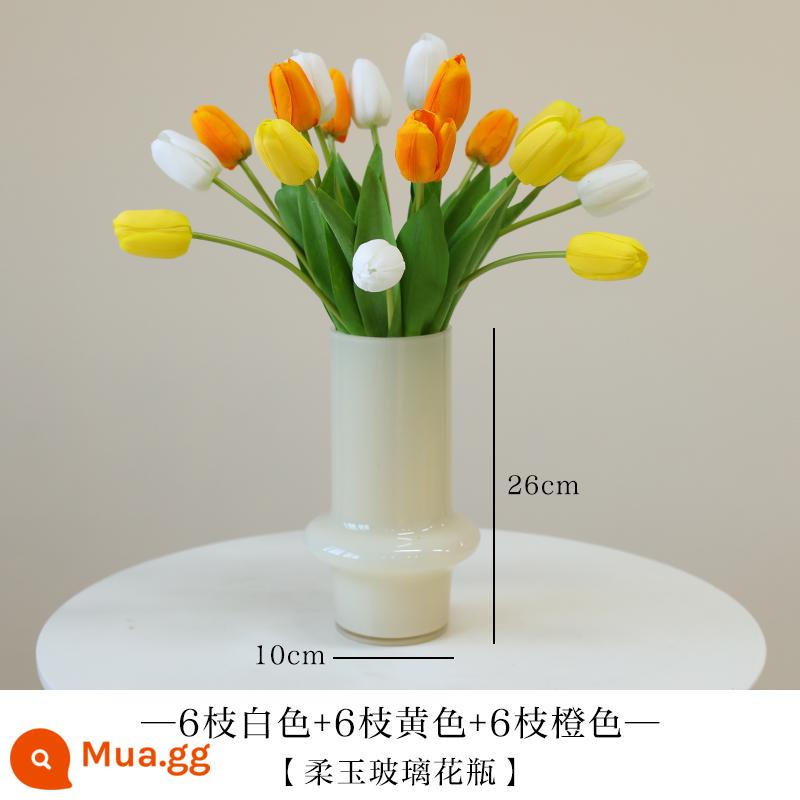 Mô Phỏng Bó Hoa Cảm Thấy Dưỡng Ẩm Tulip Cắm Hoa Cao Cấp Phòng Khách Trang Trí Bánh Cắm Hoa Giả Hoa Khô Màu Hồng - 6 cành trắng + 6 cành vàng + 6 cành cam + bình thủy tinh ngọc mềm