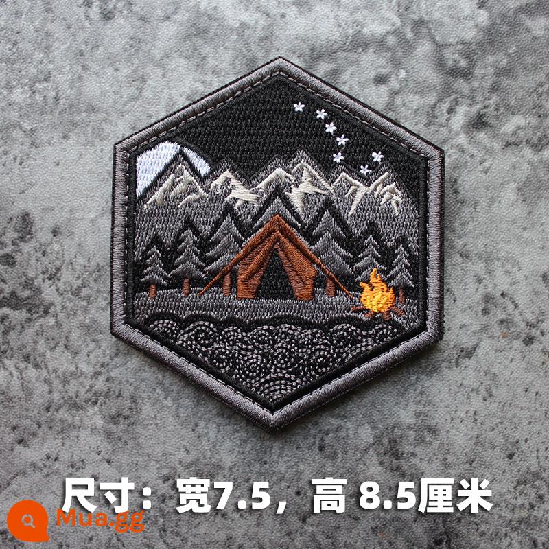 Thêu Velcro Scenic Morale Patch Phiêu lưu ngoài trời Cắm trại Traveller Keo Armband Morale Patch - Trại mọi địa hình Đen xám