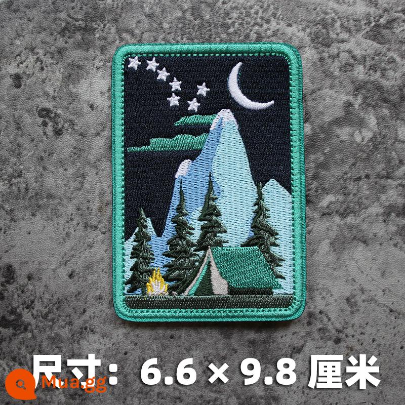 Thêu Velcro Scenic Morale Patch Phiêu lưu ngoài trời Cắm trại Traveller Keo Armband Morale Patch - cây thông núi sao đêm