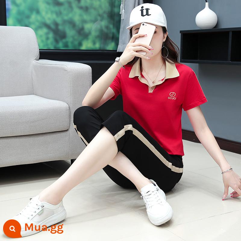 Bộ đồ thể thao cotton nữ mùa hè 2023 mới ngắn tay quần crop cho bà mẹ trung niên bộ đồ chạy bộ mỏng hai món - Màu đỏ (8720 tay ngắn + quần crop)