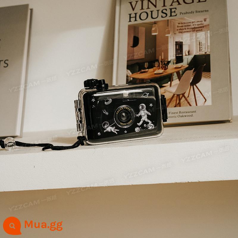 Máy ảnh phim crazy mini máy ảnh phim cổ điển không thấm nước không Polaroid ngày sinh viên quà tặng ins sáng tạo - phi hành gia dắt chó đi dạo