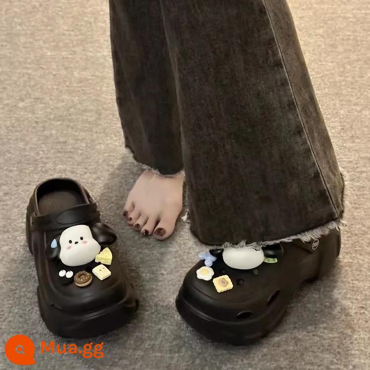 Trang phục ngoài trời dành cho nữ với Crocs dậm phân cho mùa hè, khóa hoa hoạt hình dễ thương, đế dày nổi tiếng trên Internet, dép xỏ ngón có túi hai mũi đi biển đa năng - Đen [nút hoa chó dễ thương]