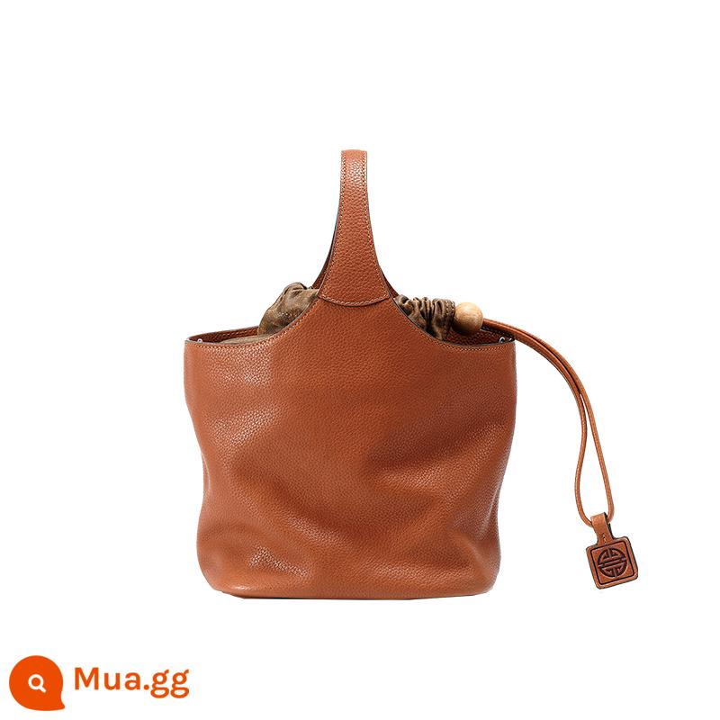 Qiuzhen Túi Giỏ Hoa Retro Messenger Di Động Túi Da Bò Đi Làm Công Suất Lớn Giỏ Rau Quả Túi Bucket Túi Da Nữ - Caramel Brown - Họa tiết vải thiều, có hàng 3 ngày