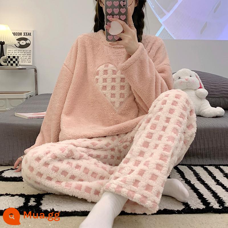 Bộ đồ ngủ mùa đông nữ lông cừu san hô dày cộng với nhung dài tay dễ thương vải flannel lỏng lẻo phù hợp với dịch vụ gia đình có thể được mặc bên ngoài - 6140