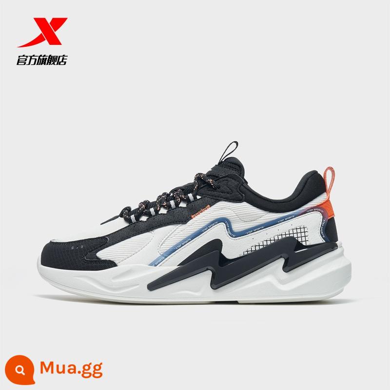 Xtep Lightning Giày Thường Thu Đông 2022 Giày Sneaker Da Mới Cho Nam Và Nữ Mẫu Giày Đôi Chính Hãng Tất Cả Phù Hợp - Phong cách nam đen/trắng cánh buồm