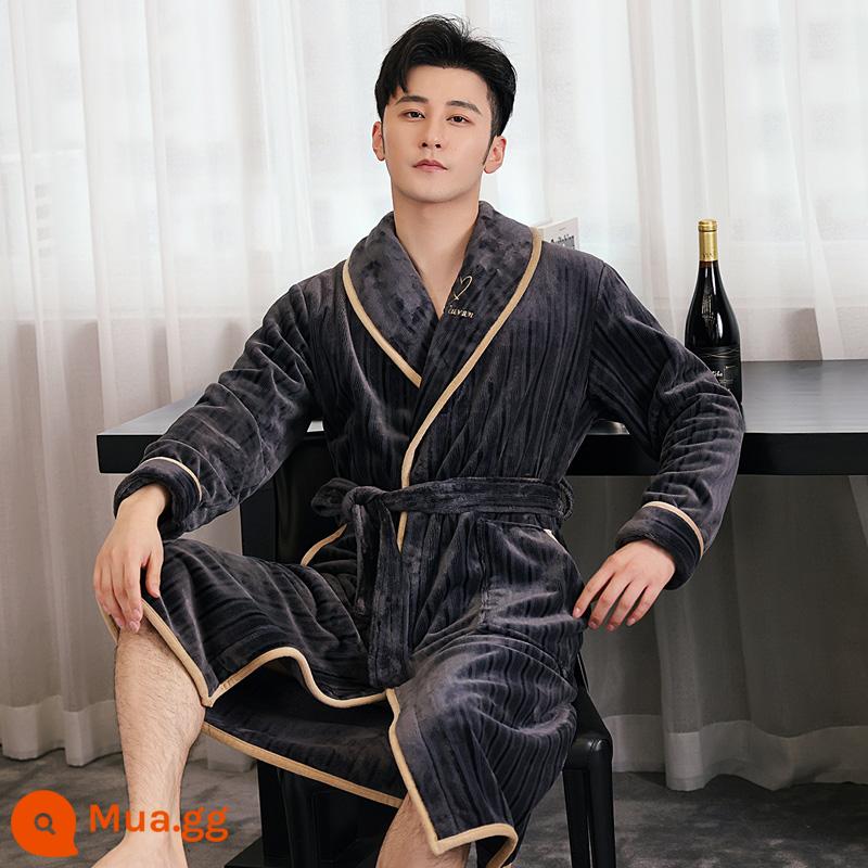 Áo choàng nam của Pyjamas vào mùa thu và mùa đông Phiên bản dài của san hô dày lên cộng với áo choàng tắm nhung mùa đông với quần - Áo choàng nam sọc xám 219