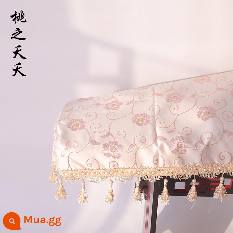 Mèo Dolly Guzheng Bụi Phong Cách Trung Hoa Đơn Giản Cao Cấp Dày Bao Tần Vải Ren Cổ Tần Phi Phổ Phong Cách - Tao Zhi Yao Yao (hạt vàng chạm khắc dày 135cm)