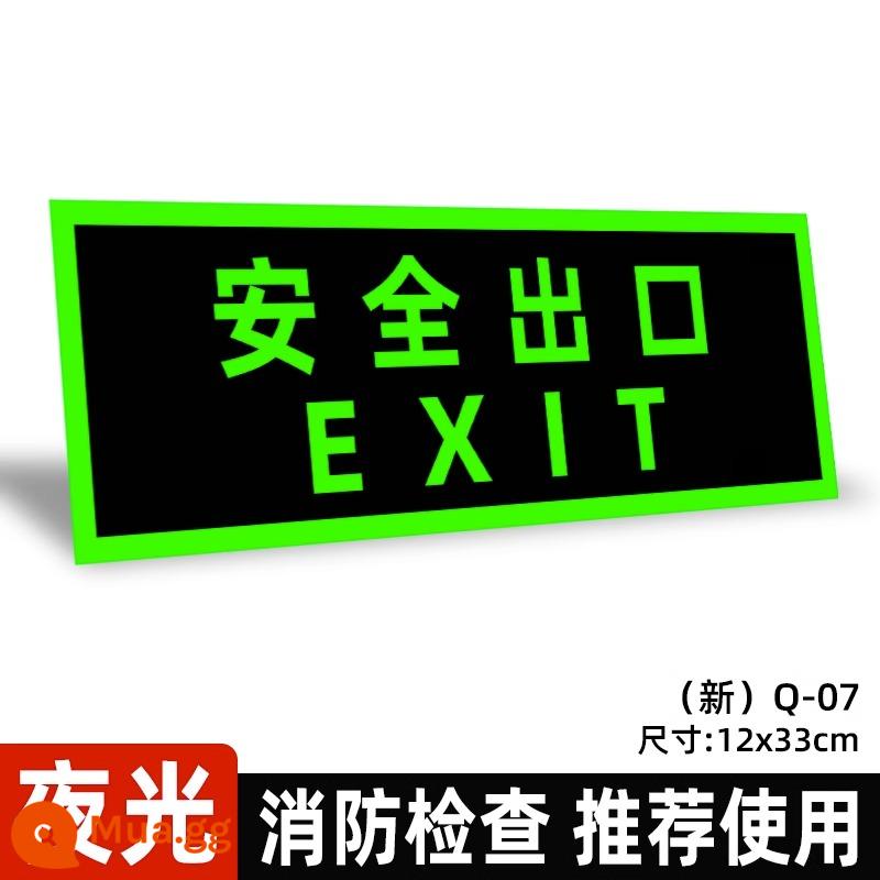 Biển báo thoát hiểm, biển báo cháy, miếng dán sàn lối thoát hiểm, miếng dán tường phát sáng cảnh báo, bước cẩn thận, biển bình chữa cháy, biển sơ tán, miếng dán cảnh báo cấm hút thuốc, bu lông - Lối thoát hiểm Q-07