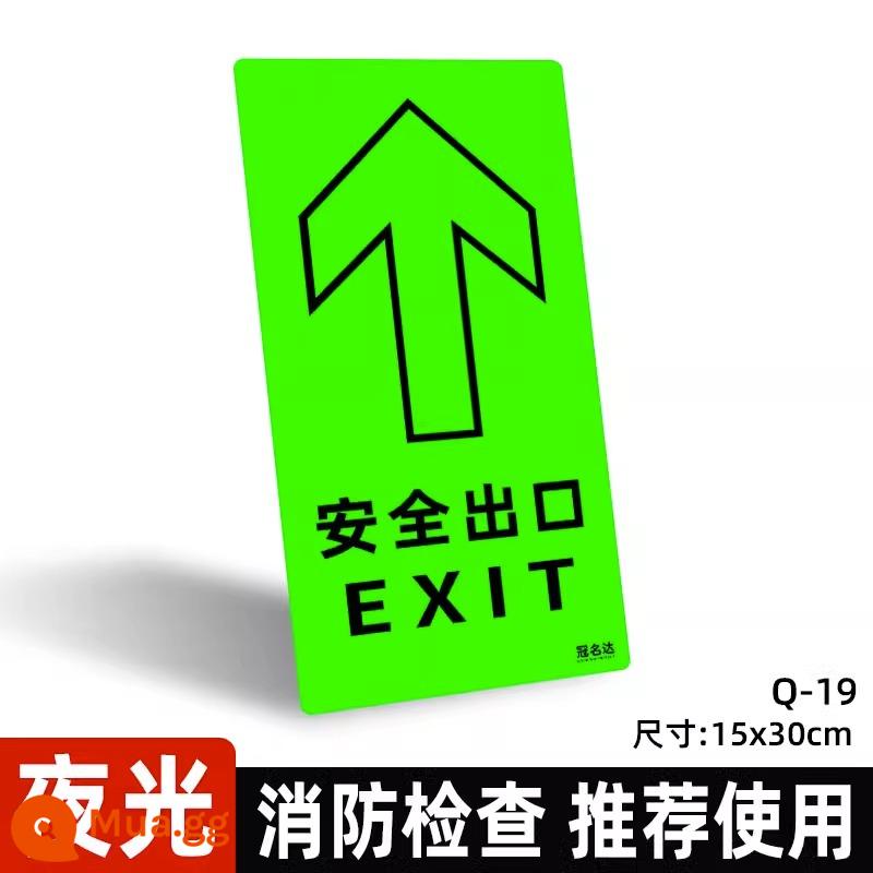 Biển báo thoát hiểm, biển báo cháy, miếng dán sàn lối thoát hiểm, miếng dán tường phát sáng cảnh báo, bước cẩn thận, biển bình chữa cháy, biển sơ tán, miếng dán cảnh báo cấm hút thuốc, bu lông - Đi thẳng đến lối thoát hiểm Q-19