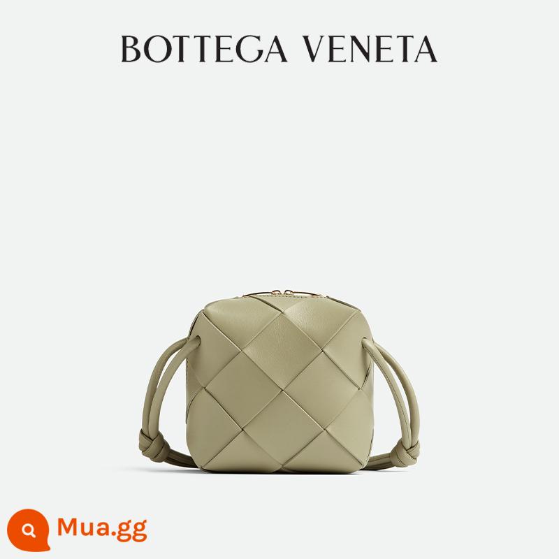 Túi đựng máy ảnh BOTTEGA VENETA 2022 Ms. Mini CASSETTE Túi BV - travertine màu xanh lá cây