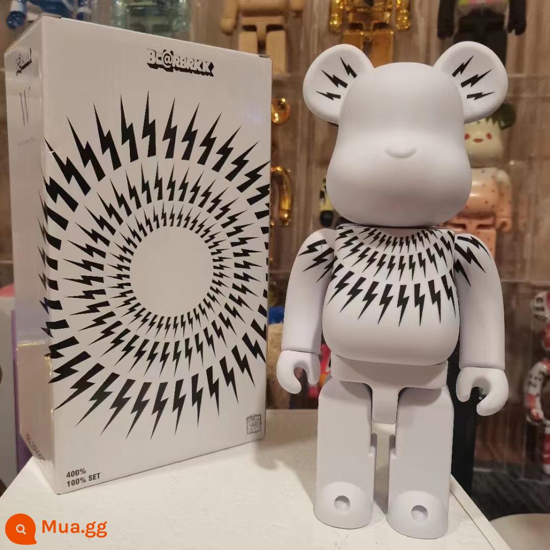 Bearbrick400% bạo lực gấu khối xây dựng gấu trang trí phòng khách mô hình trang trí búp bê Van Gogh búp bê triều chơi gấu - Màu trắng tia chớp (bản cao cấp có khớp bấm)