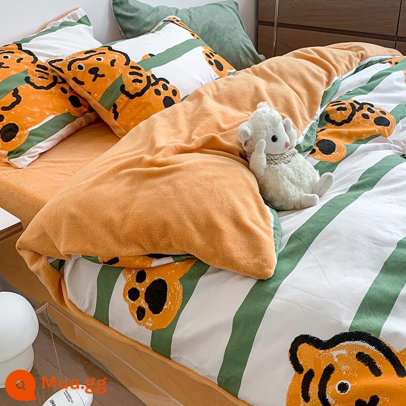 Phong Cách Bắc Âu Cotton Nguyên Chất Plus Nhung Giường 4 Bộ Nhung Sữa Chăn Ga Gối Cotton Mùa Đông Nỉ Dép Nỉ Vỏ Chăn Ga Gối - Nhung hổ nhỏ