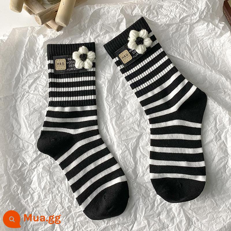 CrazySox ins xu hướng lưới màu đỏ phong cách len hoa ngọt ngào sọc tất bong bóng cuốn sách nhỏ màu đỏ phong cách vớ phụ nữ - hoa sọc đen trắng