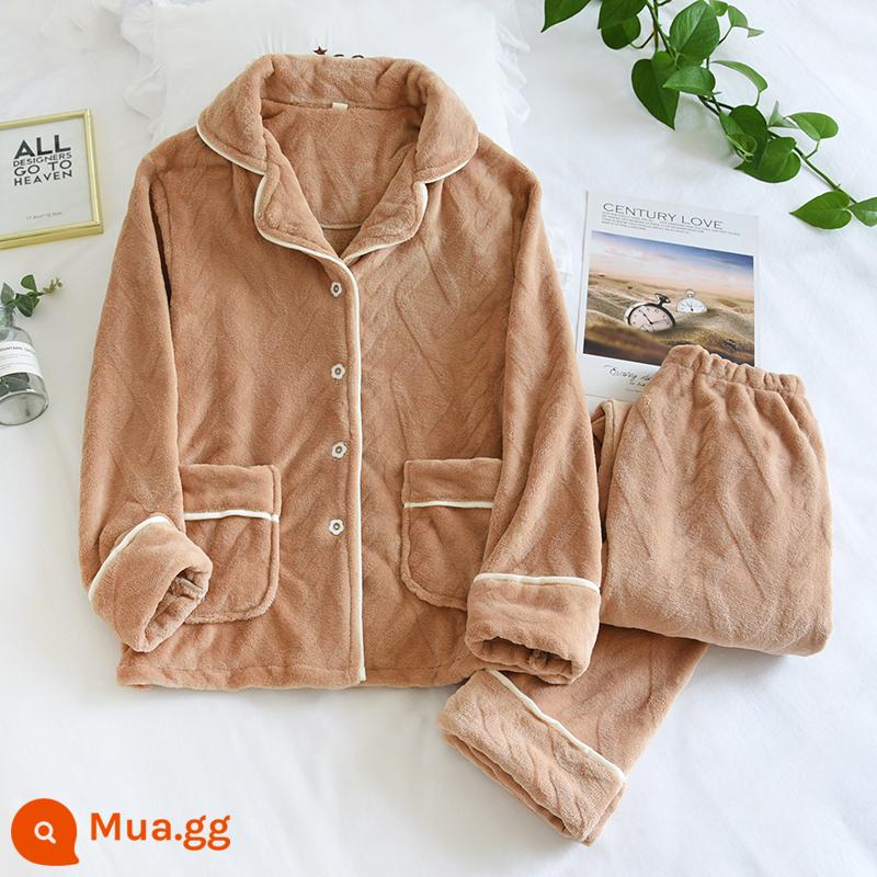 Cặp vợ chồng san hô nhung pyjamas phụ nữ mùa thu và mùa đông cộng với độ dày rộng lớn kích thước lớn, dịch vụ gia đình mặt bích ấm áp bộ đồ nam - Bộ đồ flannel viền trắng viền nâu dập nổi cho nữ LH