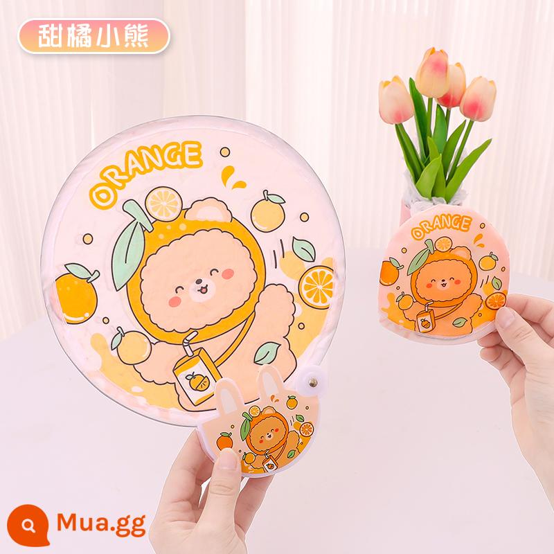 Dễ Thương Gấp Quạt Trẻ Em Hoạt Hình Mini Gấp Vải Bỏ Túi Quạt Tròn Trẻ Em Di Động Di Động Nhóm Quạt Mùa Hè Tùy Chỉnh - Sweet Orange Bear Rabbit Xử lý có thể gập lại Lưu trữ di động