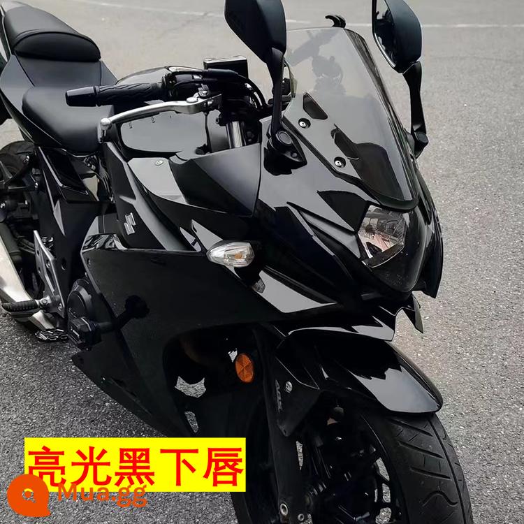 Suzuki đầu máy GSX250R môi dưới sửa phụ kiện cố định cánh gió gương hậu cạnh tranh kính chắn gió nâng cao kính chắn gió trước - Môi dưới màu đen bóng (kiểu dày)