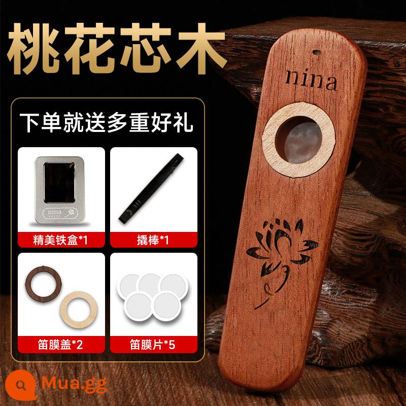 Kazoo bằng gỗ chắc chắn chơi lớp mới bắt đầu guitar saxophone đệm đơn giản và dễ học nhạc cụ thích hợp bằng gỗ zuka - Kèn kazoo gỗ gụ (mẫu sen) hộp sắt + túi quà tinh tế