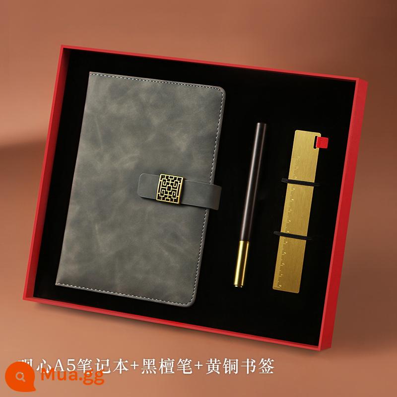 SF Miễn phí vận chuyển Quà tặng sáng tạo Kinh doanh tùy chỉnh Máy tính xách tay A5 cao cấp Notepad Chữ ký Bút Hộp quà tặng Dấu hiệu sách kim loại Logo chữ tùy chỉnh Quà tặng cuộc họp thường niên của công ty Quà lưu niệm tốt nghiệp của sinh viên - Guan Xin · Sổ tay màu xám mực + Bút gỗ đồng đen + Thước đánh dấu · Bộ ba mảnh, Chỗ trống đang chờ khắc tùy chỉnh