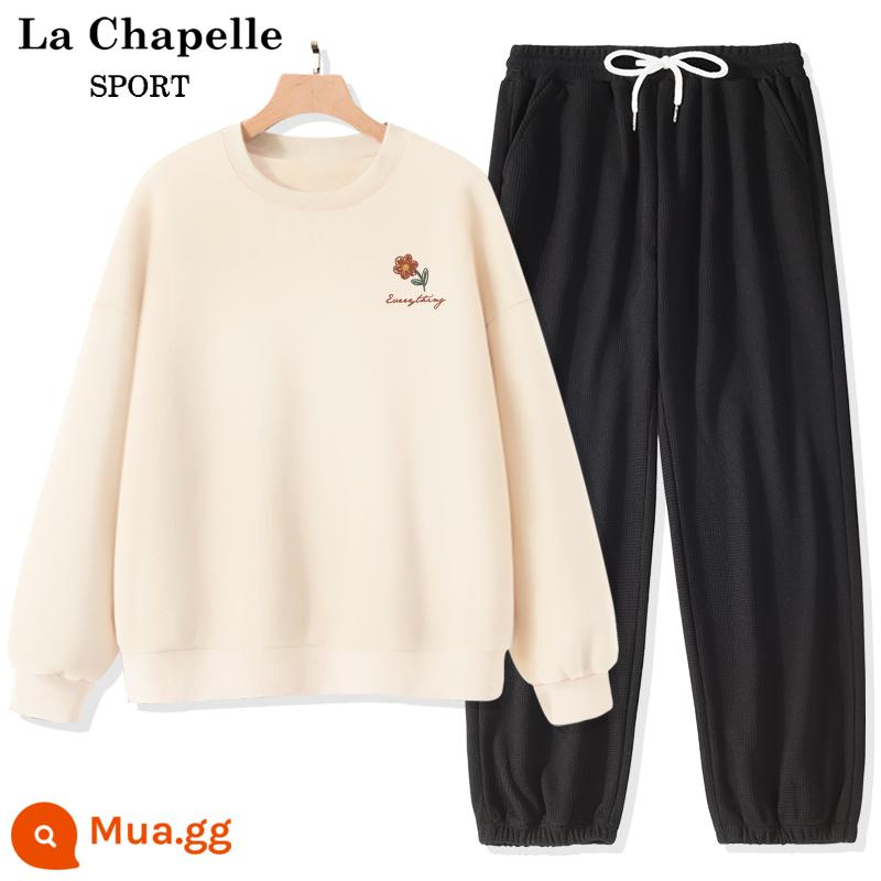 La Chapelle cotton dày cổ tròn T nữ mùa xuân và mùa thu 2023 mỏng phần nhỏ cho nữ thường ngày của sinh viên bộ đồ thể thao nữ X - Màu trắng sữa (logo ngực hoa may mắn) + đen (trống)