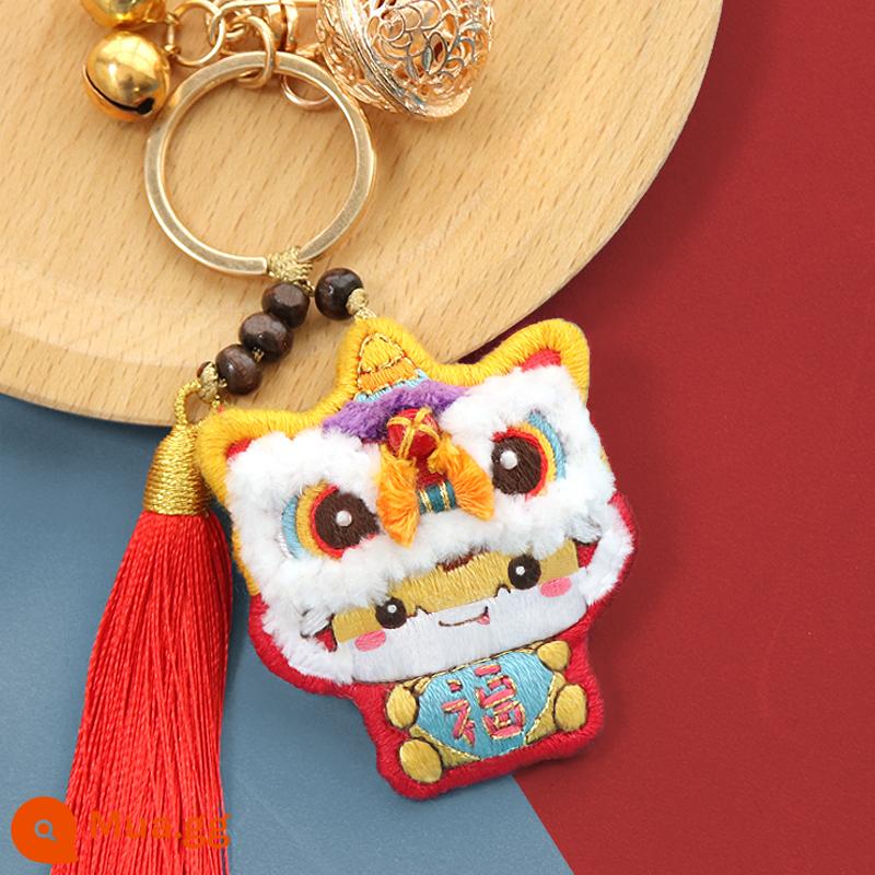 Đánh Thức Sư Tử Mặt Dây Chuyền Thêu Tự Làm Biểu Tượng Hòa Bình Handmade Thêu Gói Sinh Nhật Gửi Bố Gửi Bạn Trai Ô Tô Mặt Dây Chuyền - [Móc khóa múa lân] băng thêu miễn phí + ngải cứu