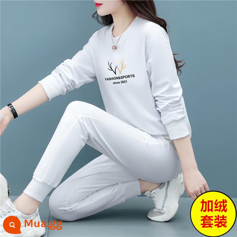 Bộ đồ thể thao nữ Plus nhung xuân thu 2023 phong cách mới dành cho phụ nữ trung niên mẹ thời trang phong cách phương Tây áo nỉ mùa thu - 9105 vest trắng + nhung (áo + quần)