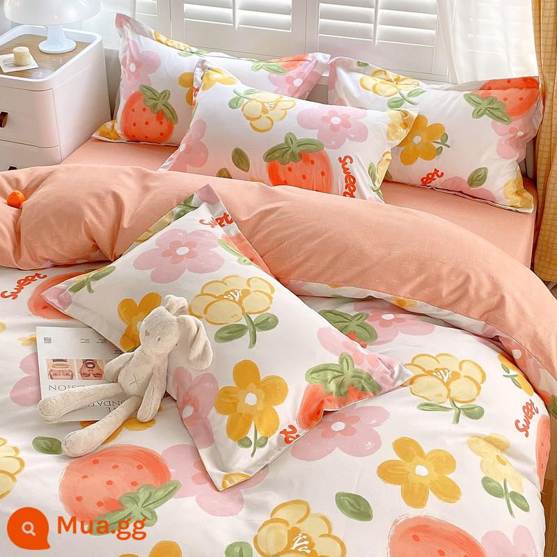 Bộ 4 món cotton 100 cotton nguyên chất Ga trải giường 4 mùa Vỏ chăn ký túc xá sinh viên Bộ 3 món bộ chăn ga gối đơn giản thân thiện với da 1 - Dâu ngọt [Bông loại A dành cho bà mẹ và trẻ sơ sinh]