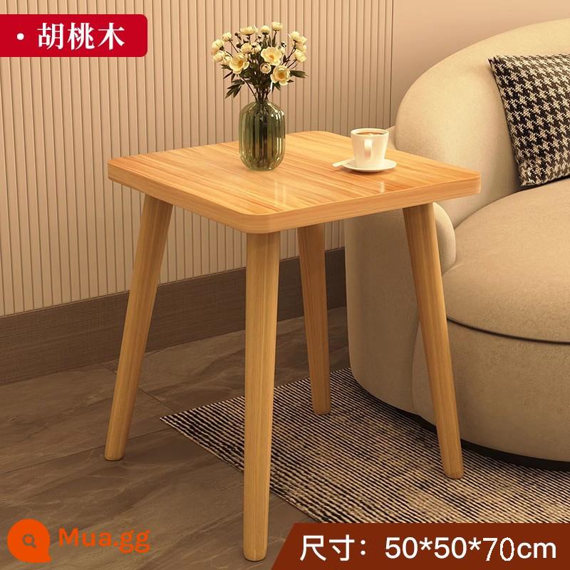 Bàn cà phê bàn ​​nhỏ nhà ban công bàn ánh sáng đơn giản phòng khách sang trọng sofa mini bên tủ gỗ nguyên khối bàn vuông nhỏ - Bàn vuông [chân gỗ óc chó] 50*50*70