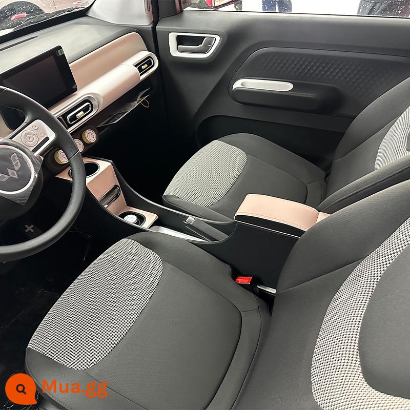 Wuling Hongguang Mini Mini Macaron Thế Hệ Thứ Ba Tay Hộp Trang Trí Nội Thất Ô Tô Vật Dụng Trung Tâm Tay Hộp - USB Type A [hồng] hỗ trợ sạc nhanh + sạc không dây