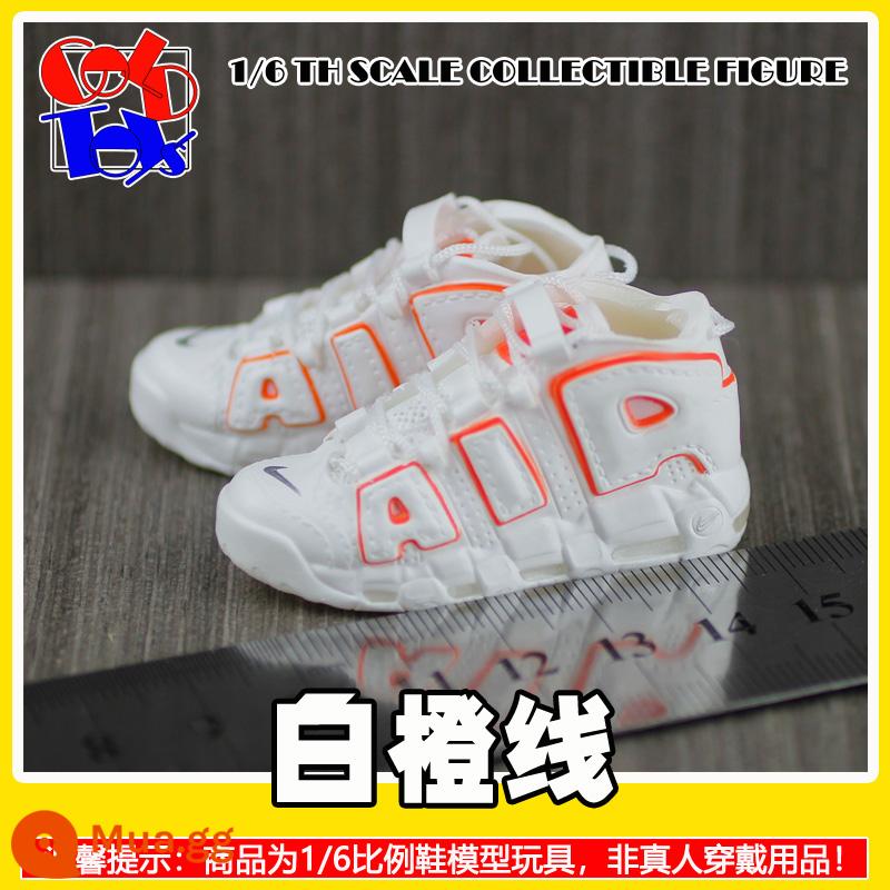 Hợp thời trang Handmade Sneakers Model Stereo Model Mini Shoes Pippen Series Trang trí quà tặng [Mẫu Zhongshan] - Sợi màu trắng và màu cam [một cặp]