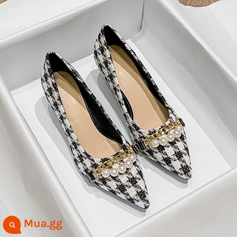 Giày cao gót Houndstooth nữ mùa xuân 2023 mới của Pháp giày cao gót mũi nhọn đơn có gót vừa và giày nữ cỡ lớn 41-43 - Đen [Đăng ký và nhận quà]