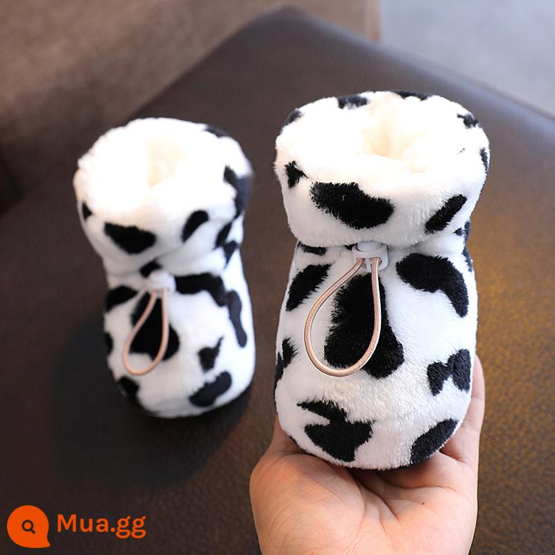 Giày Cho Bé Mùa Thu Đông Ấm Áp Dày Plus Nhung Đế Mềm 0-12 Tháng Trẻ Sơ Sinh Giày Cotton Không Rơi Trăng Tròn giày Cho Bé - Phong cách mùa đông họa tiết da báo gấu trúc