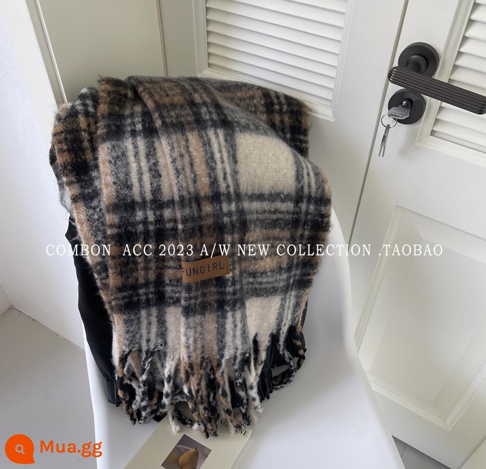 Maillard phong cách nâu giả khăn choàng cashmere cho nữ mùa đông cao cấp tua rua mohair dày khăn quàng cổ sinh viên phong cách mới - Nhãn da màu be đen