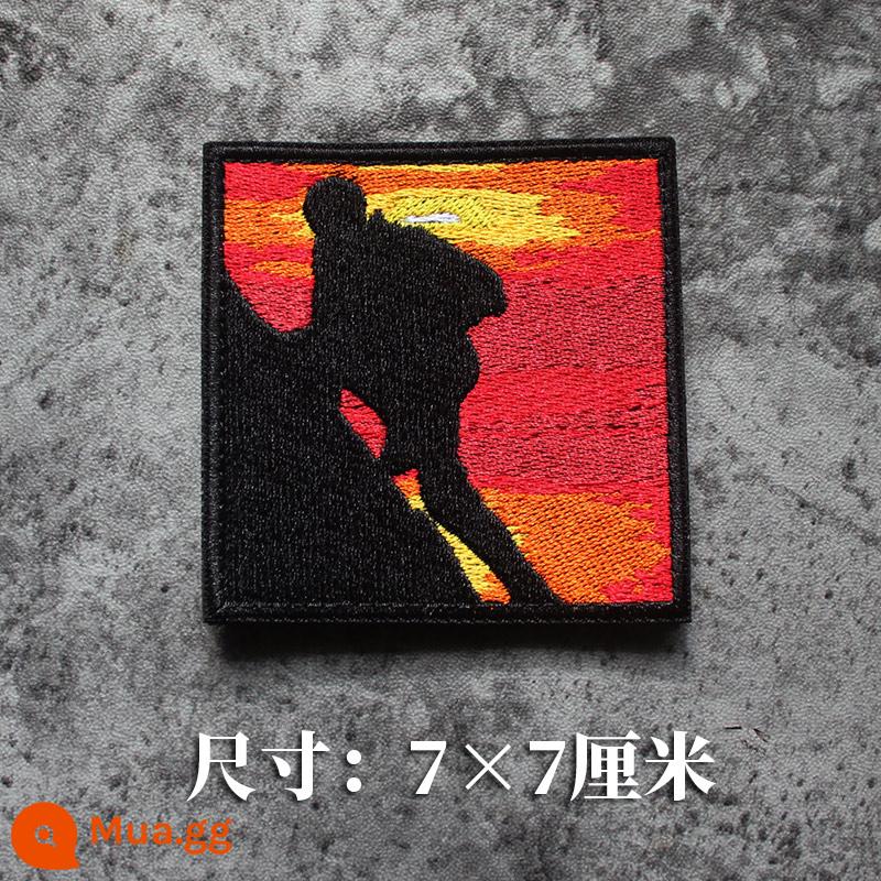 Thêu Velcro Scenic Morale Patch Phiêu lưu ngoài trời Cắm trại Traveller Keo Armband Morale Patch - leo núi mặt trời mọc