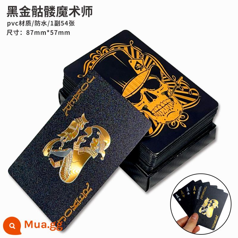 Vàng chơi bài nhựa PVC xi không thấm nước sáng tạo bạo chúa địa phương vàng kim loại bài poker lá vàng giao hàng hộp gỗ - Hộp sọ vàng đen Yao Ye