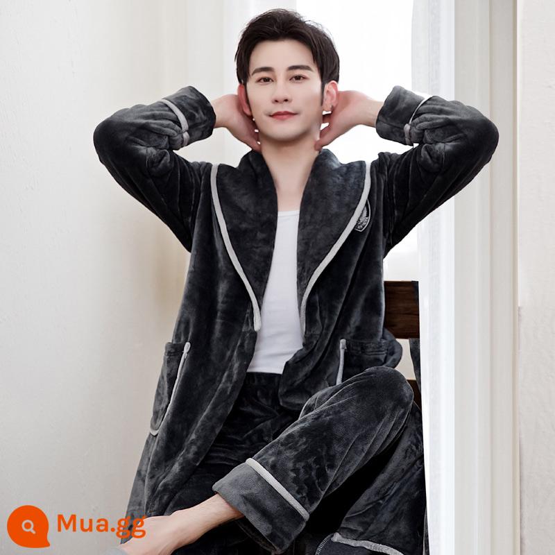 Áo choàng nam của Pyjamas vào mùa thu và mùa đông Phiên bản dài của san hô dày lên cộng với áo choàng tắm nhung mùa đông với quần - Áo choàng + quần nam màu xám đậm huy hiệu 213