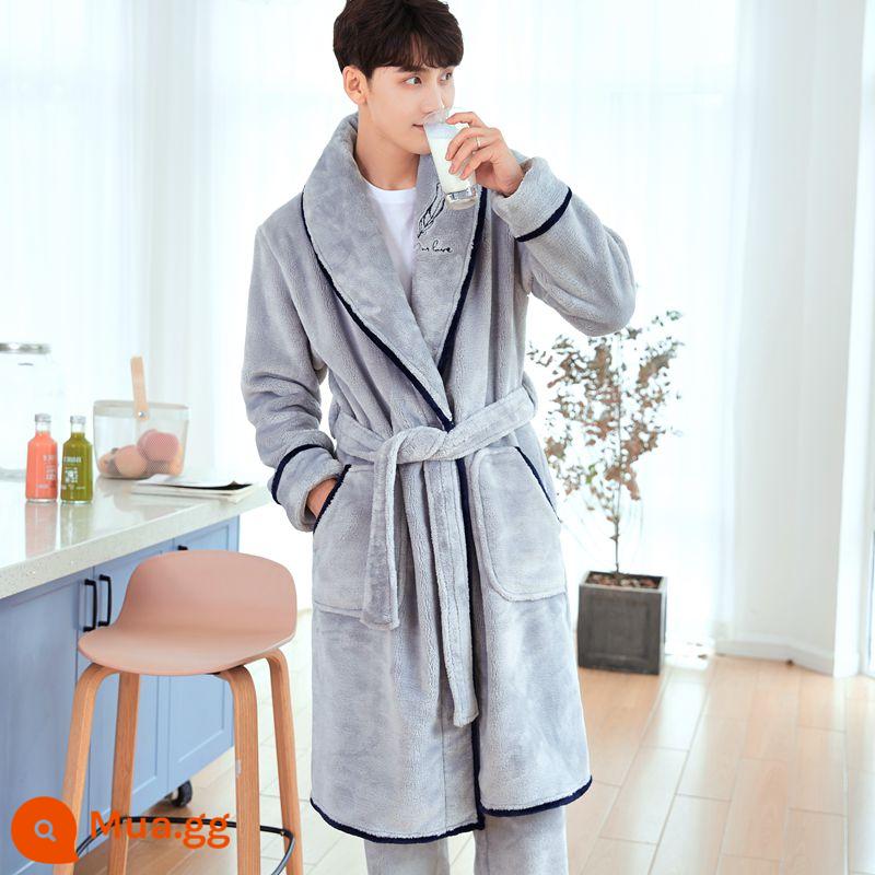 Áo choàng nam của Pyjamas vào mùa thu và mùa đông Phiên bản dài của san hô dày lên cộng với áo choàng tắm nhung mùa đông với quần - Áo choàng + quần nam màu xám bạc lông vũ