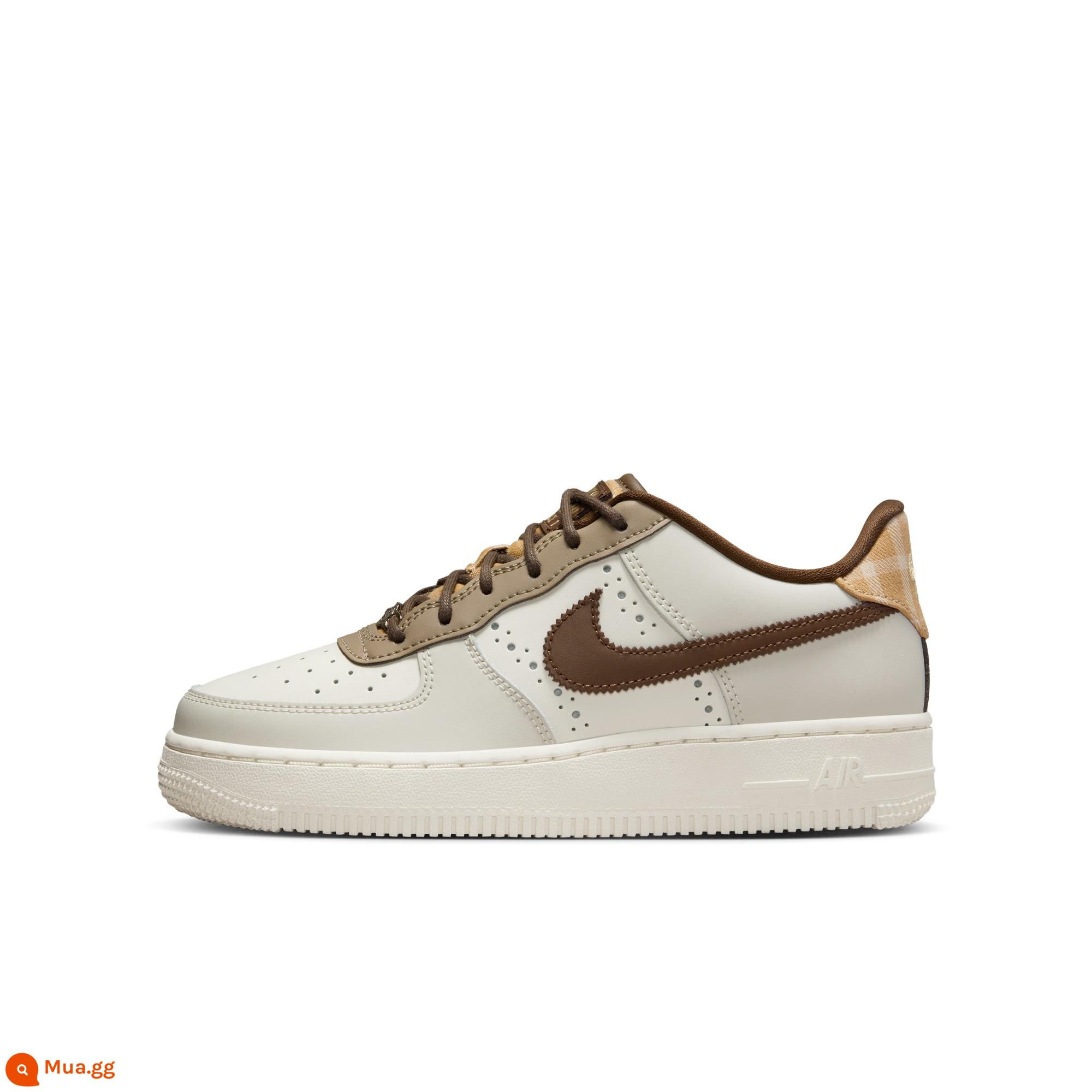 Nike Nike chính thức bé trai AIR FORCE 1 bé trai lớn Giày thể thao Air Force One mới FV3702 - 121 Cánh buồm trắng/Ca cao bất ngờ/Trắng cánh buồm/Kaki/Màu kim loại/Màu xương nhạt