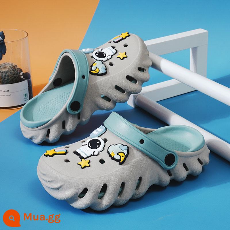 abckids giày xỏ lỗ trẻ em bé trai dép xăng đan mùa hè chống trượt trẻ em trung và lớn bé trai đi giày đi biển - Xanh xám (Phi hành gia)