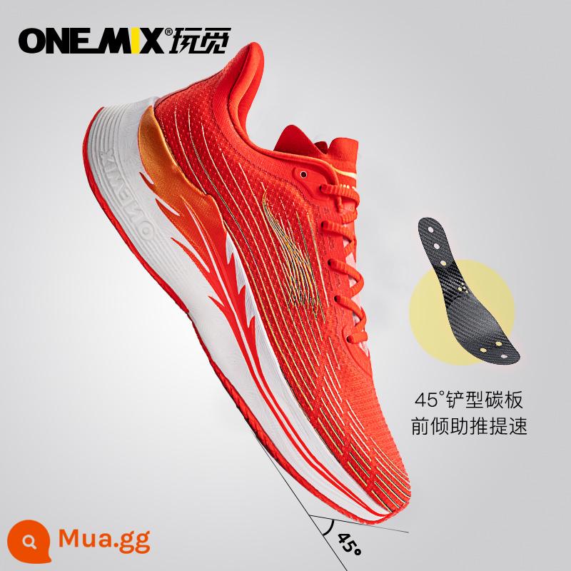 Onemix Play áo giáp có cánh tấm carbon toàn bộ lòng bàn tay giày chạy bộ marathon chuyên nghiệp cho nam giày chạy bộ giảm xóc siêu nhẹ giày thể thao cho nữ - Dát vàng và đỏ (kiểu nam)