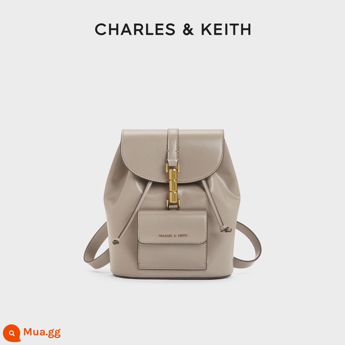 [Quà tặng Giáng sinh] Ba lô lật khóa kim loại CHARLES & KEITH mùa đông CK2-60151332 dành cho nữ - màu nâu sẫm