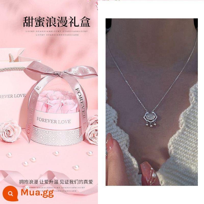 S999 sterling silver wishful khóa an toàn vòng cổ ánh sáng sang trọng niche trắng chalcedony tuổi thọ khóa cho bạn gái món quà sinh nhật cô gái - [Bạc nguyên chất S999] Vòng cổ khóa hòa bình★ Hộp quà hoa hồng