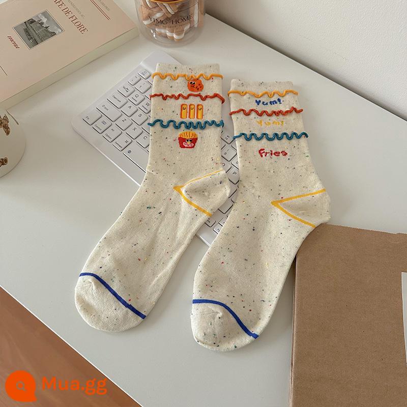 Nut Mommy Vớ Sọc Nữ Giữa Ống Phong Cách Xuân Thu Cotton Nguyên Chất Hàn Quốc Nhật Bản Hoạt Hình Dễ Thương Vớ Cá Tính - Khoai tây chiên trắng nhạt