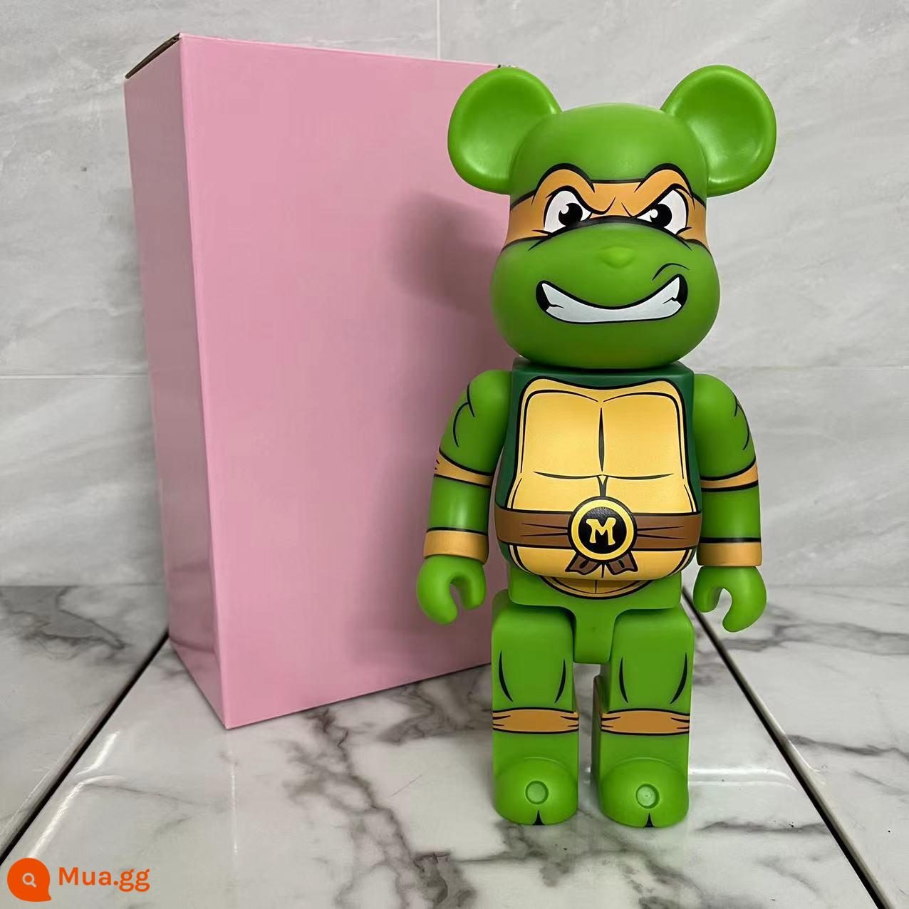 Bearbrick lưới đỏ bạo lực gấu búp bê trang trí phòng khách xây dựng mô hình khối búp bê gấu dâu tây gấu mù hộp quà tặng - Ninja Rùa Mike